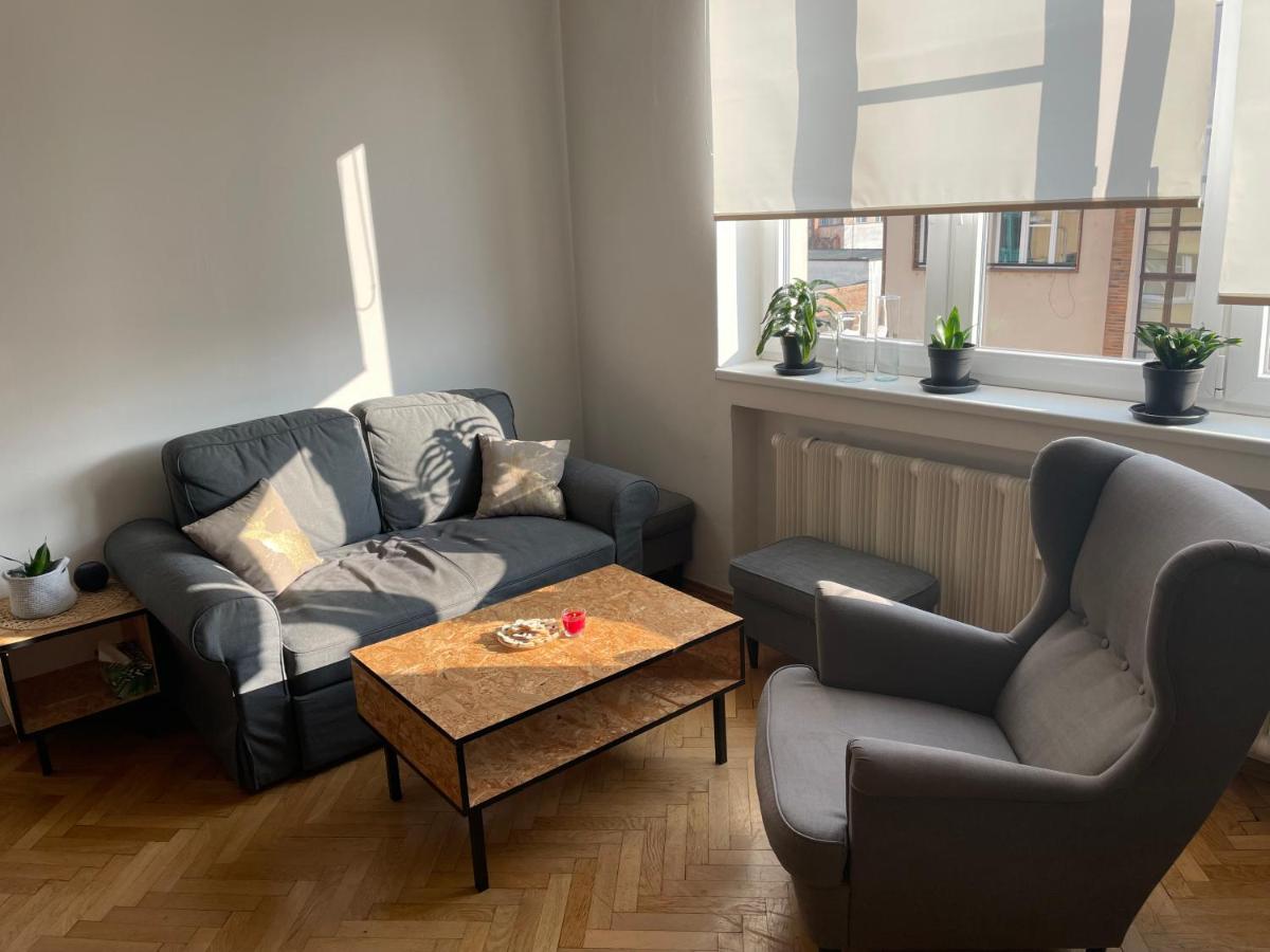 Cozy Apartment Near The City Center Hradec Králové Екстериор снимка